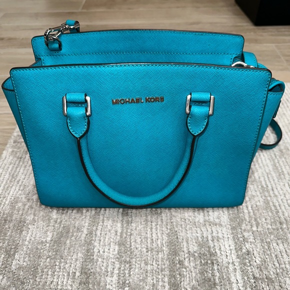 Michael Kors bag - Picture 1 of 5